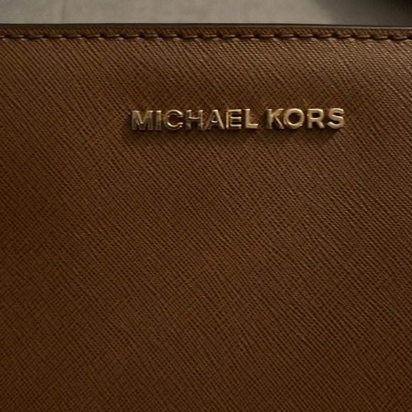 Michael Kors Crossbody/Clutch - Picture 8 of 8
